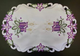 Vánoční prostírání Svíce fialové 28x44 cm Vánoční prostírání Svíce fialové 28x44 cm